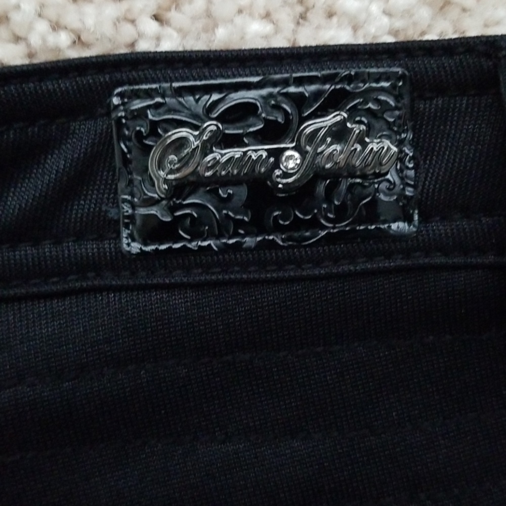 Used Black Sean John Stretch Pants Size Large - Picture 5 of 6